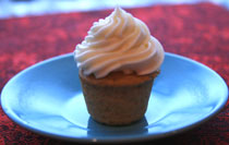 Mini-Iced-Tea-Cupcake with Lemon Frosting