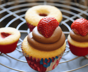 Strawberry-Crepe-Cupcake